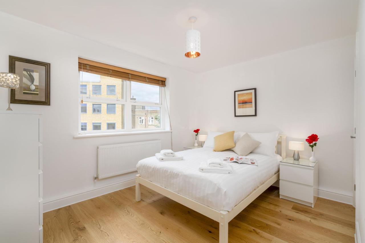 Splendid Apartment Near Vauxhall Tube Londres Exterior foto